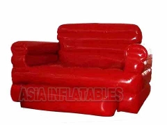 Canapé gonflable en couleur rouge