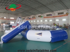 Combinaison de trampoline à eau gonflable