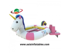Bateau gonflable licorne