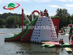 Parcours d'obstacles aquatiques gonflables et flottants